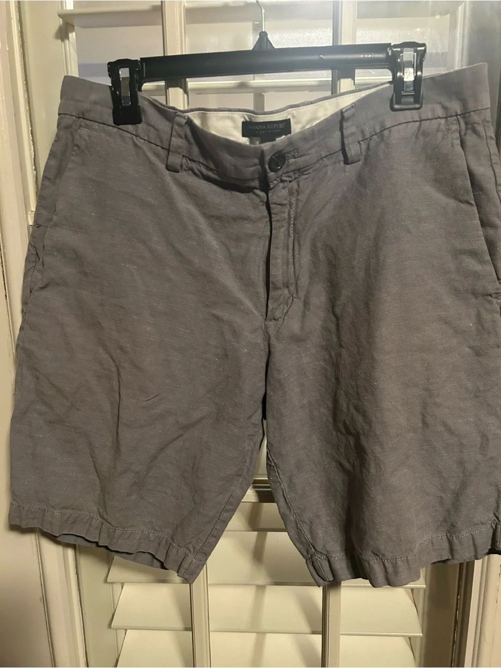 Banana Republic Men's Flat-Front Shorts in Gray